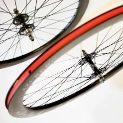 HUPcc HUP AZURE50 700c Aero Track Wheelset (50mm Deep Clinchers)